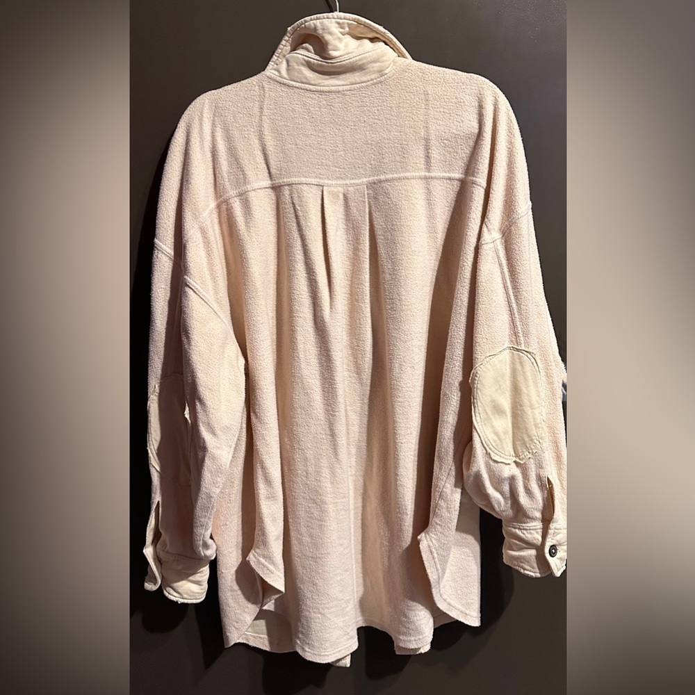 Free People Tan Peach Ruby Utility Shacket Size Medium Oversided Patch Elbows - Picture 5 of 6